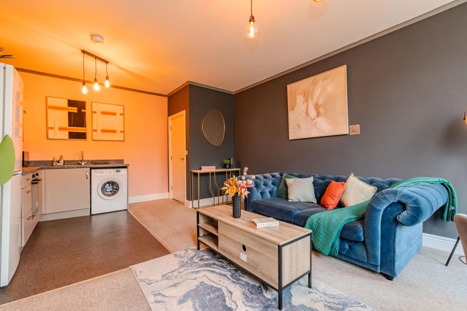 Seaview 3 bedroom Flat Apartment in Hove