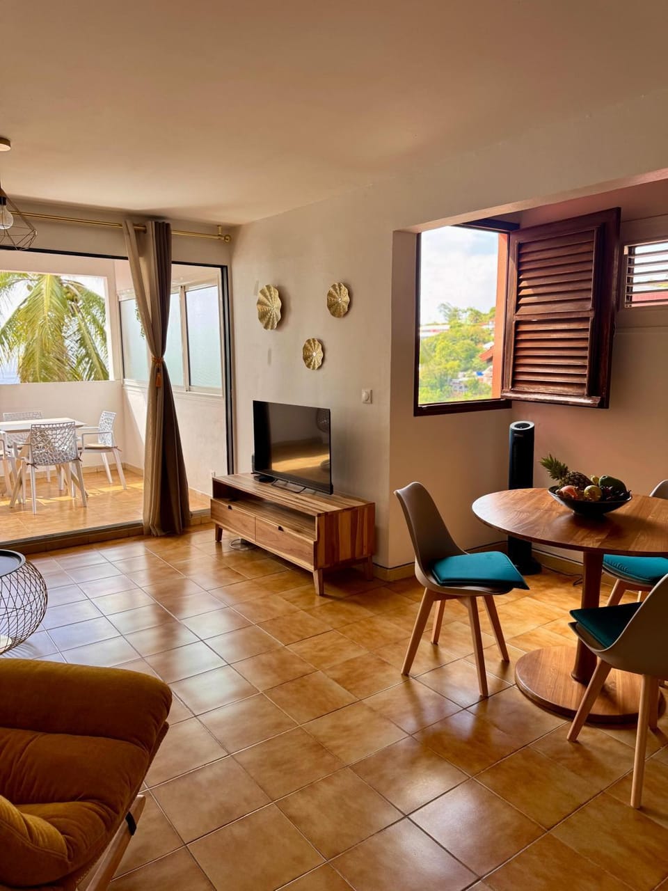 Communal lounge/ TV room, Living room