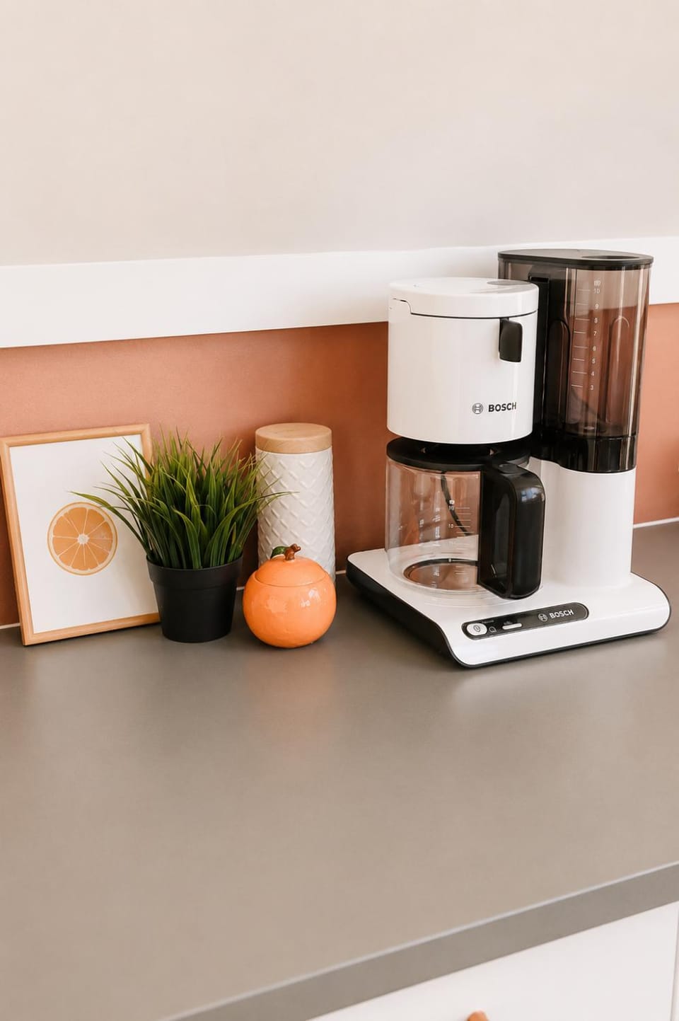 Coffee/tea facilities, Kitchen or kitchenette, Food, toaster