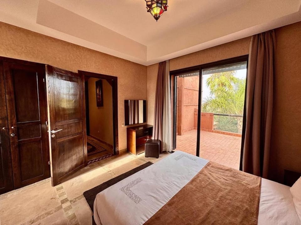 Marrakech Luxury Escape Full Villa Pool & Garden Villa in Marrakesh-Safi