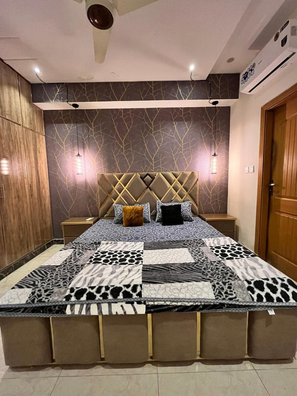 Luxury 1-Bedroom Apartment Apartment in Islamabad Capital Territory