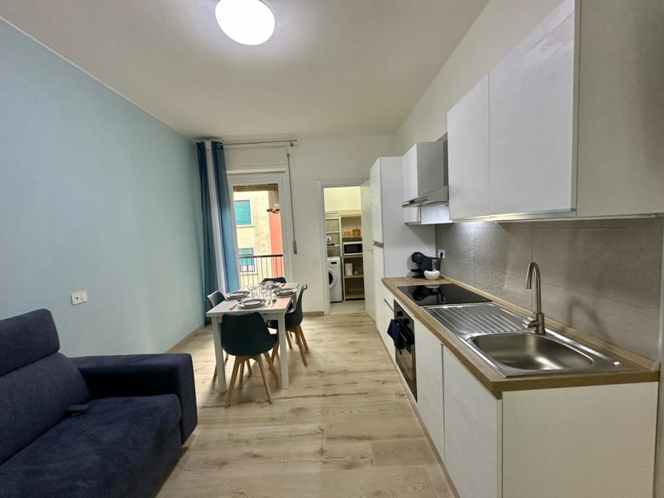Lucania Azzurra Apartment, Elegante e Confortevole, con Metro M3 sotto casa, collegamento diretto a Duomo di Milano e Stazione Centrale Apartment in Milan