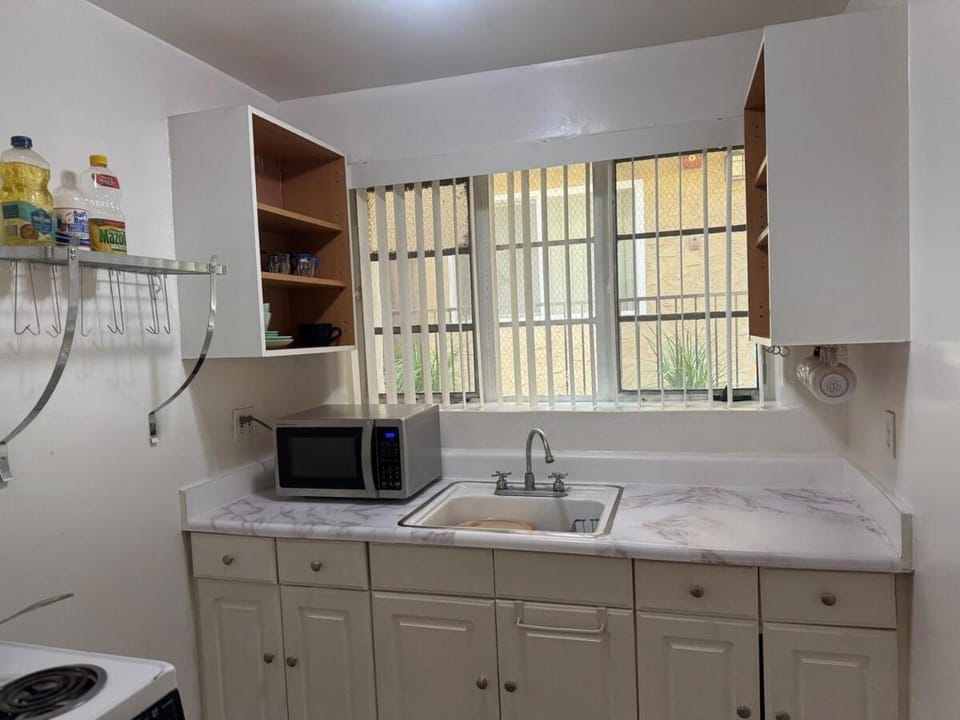 Vacation beautiful home in the beach city Apartment in Santa Monica