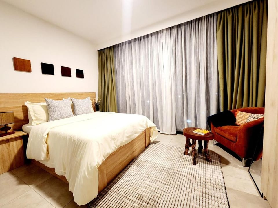 Newly Renovated 1BR APT at Airport Residential Apartment in Accra