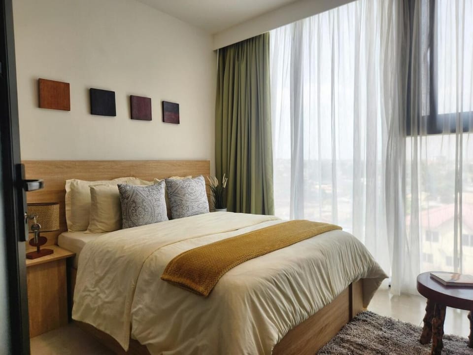 Newly Renovated 1BR APT at Airport Residential Apartment in Accra