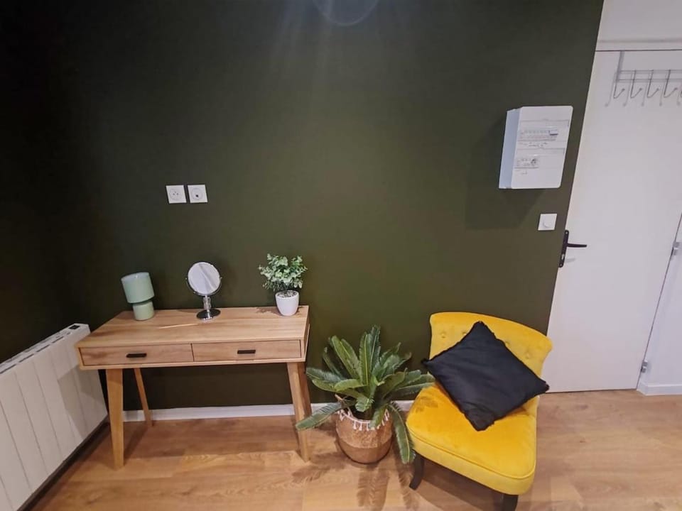Suite Lush - Centre-ville Apartment in Dunkirk