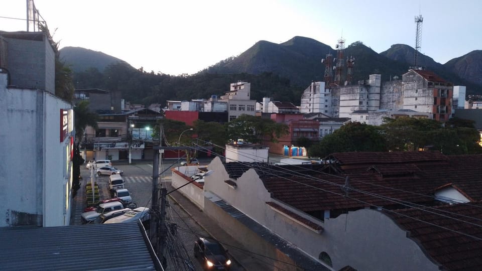 Apartamento Centro de Nova Friburgo ao lado do Cadima Shopping Apartment in Nova Friburgo