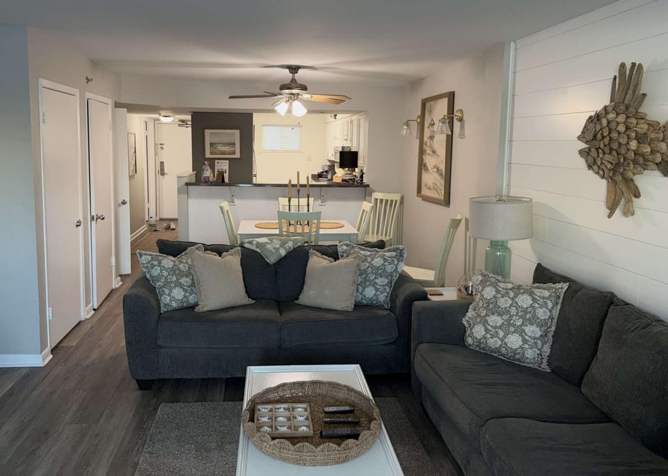 Sea Oats 408 Gulf front condo House in Okaloosa Island