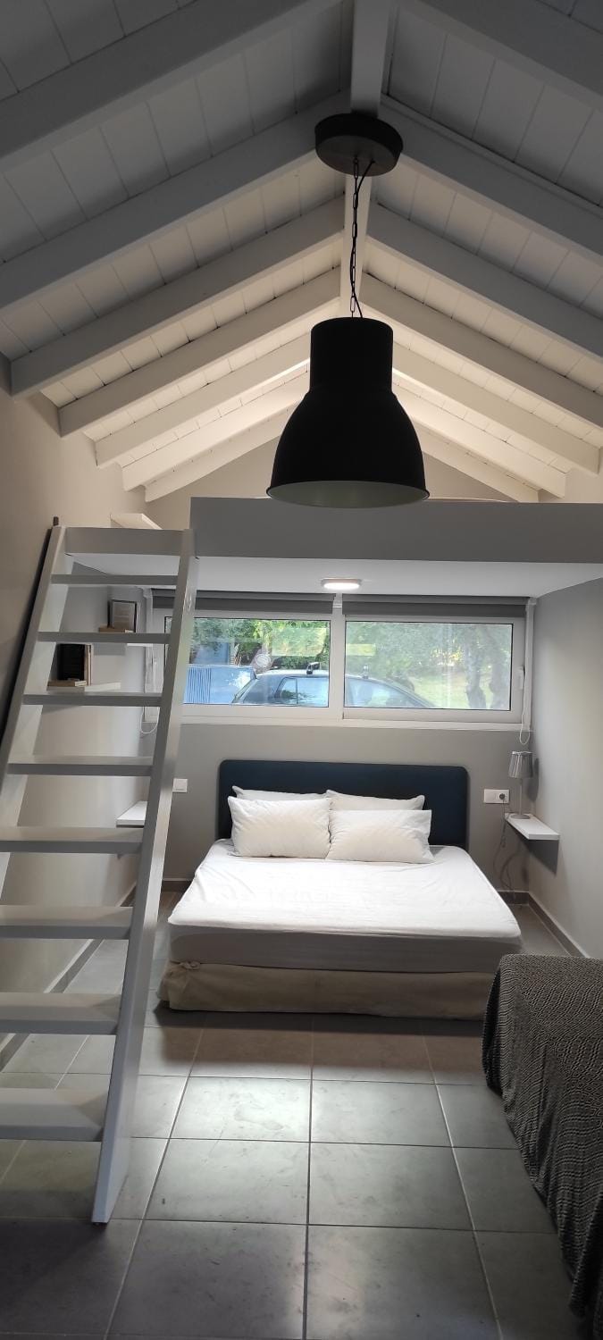 Lea's Studio House in Peloponnese, Western Greece and the Ionian