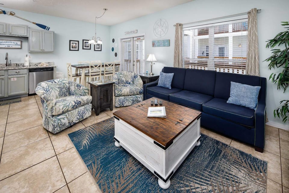Sunset Cottages 2B Pet friendly condo House in Okaloosa Island