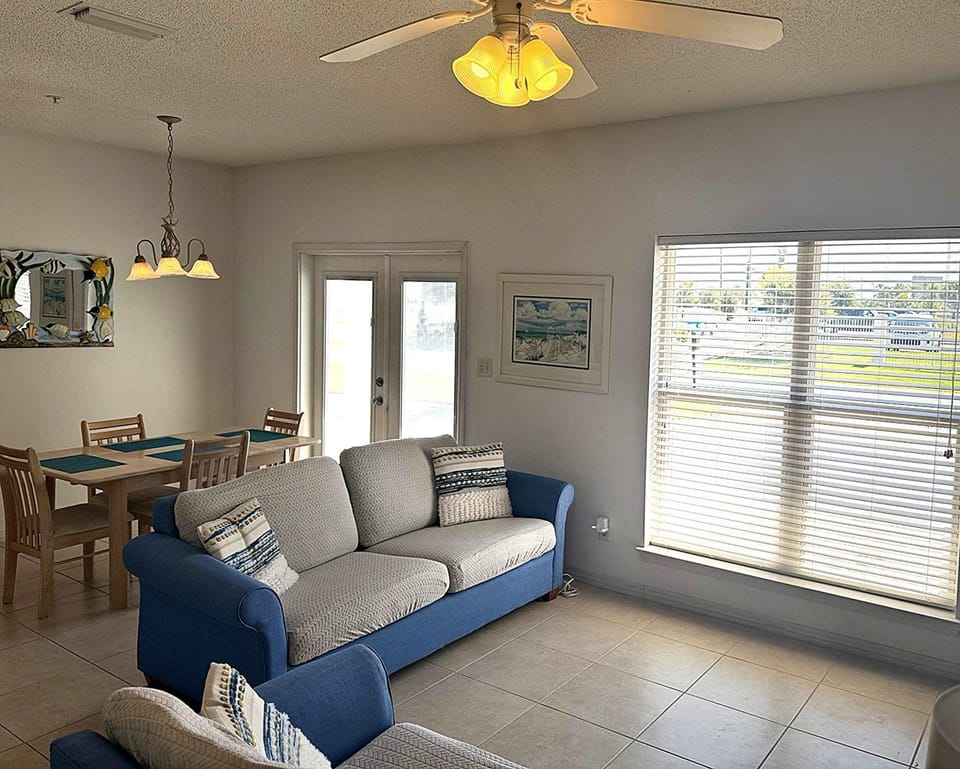 Sunset Cottages 4A Pet friendly condo House in Okaloosa Island
