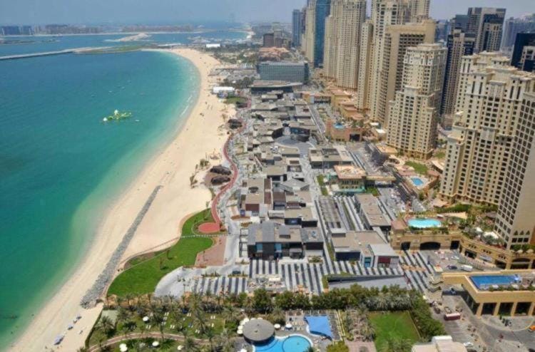 Nearby landmark, Day, Neighbourhood, Natural landscape, Bird's eye view, Beach, Evening entertainment, City view, Sea view, Street view, Location, Parking