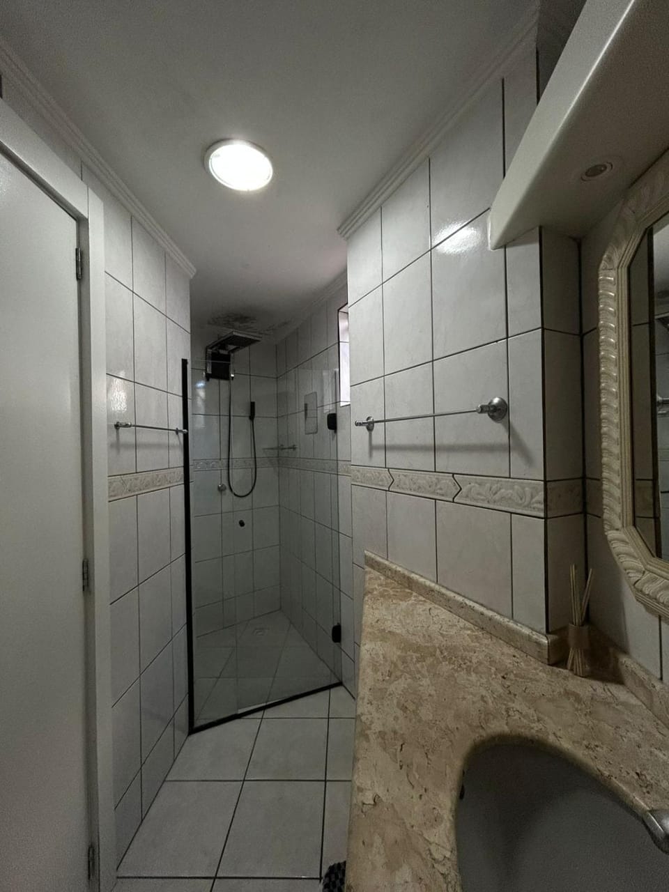 Apartamento a 60m da praia com ar-condicionado Apartment in Camboriú