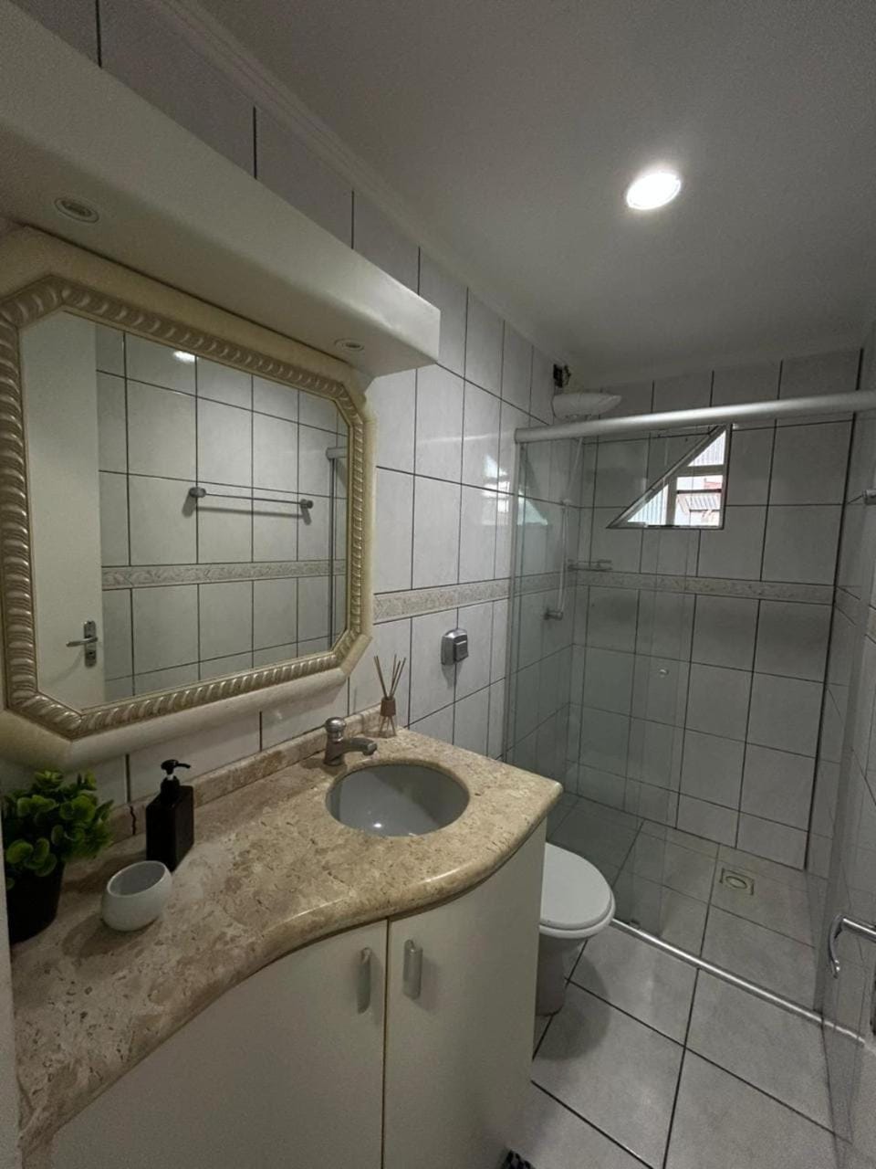 Apartamento a 60m da praia com ar-condicionado Apartment in Camboriú