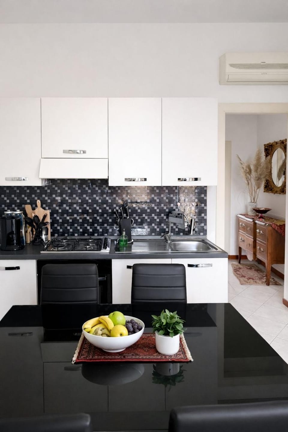 Navigli B&B Apartment in Milan