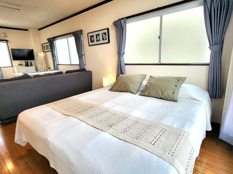 2 Units in 1 Listing near Nakano CBD and Broadway Apartment in Japan