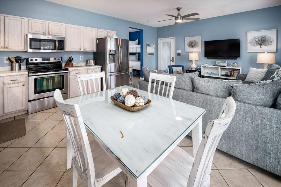 Sunset Cottages 5A Pet friendly condo House in Okaloosa Island