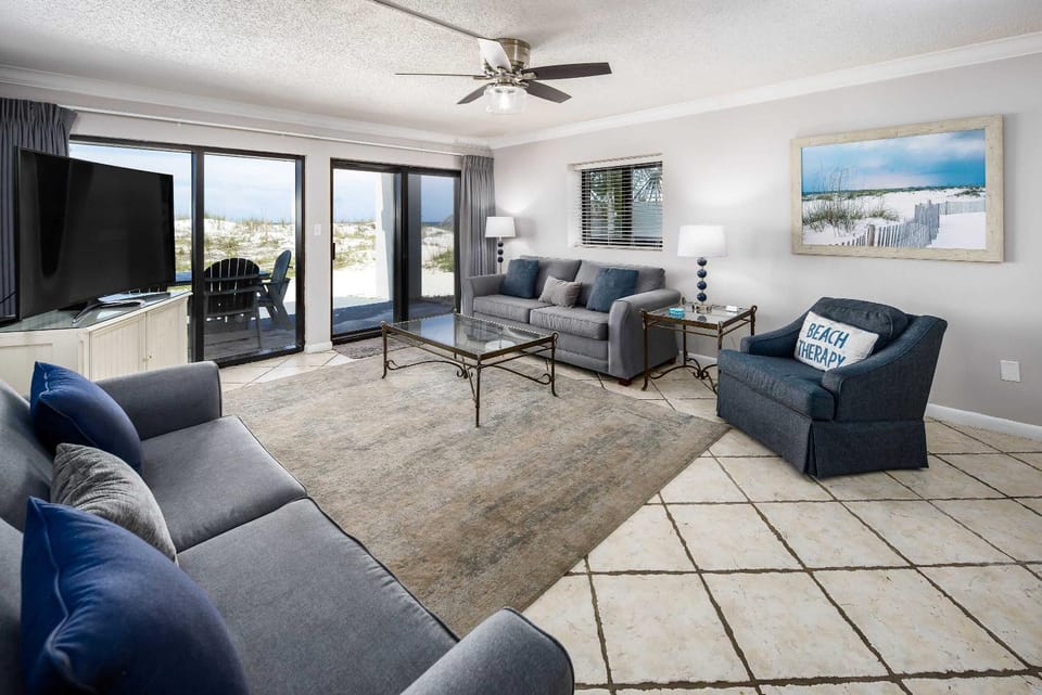 Surf Dweller 112 Large gulf front condo House in Okaloosa Island