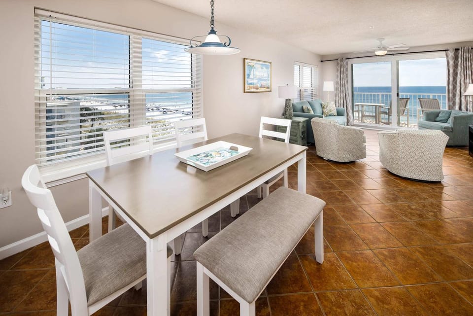 The Palms 505 Gulf Front condo Direct Beach View House in Okaloosa Island