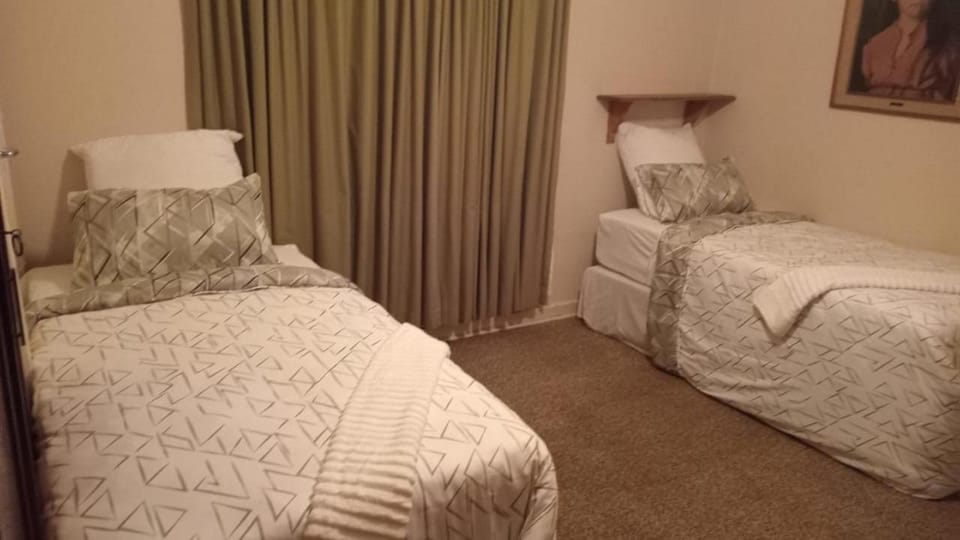 SashMc Flair Guesthouse Bed and Breakfast in North West, South Africa