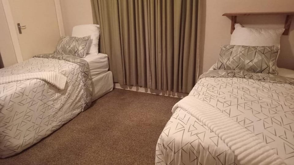 SashMc Flair Guesthouse Bed and Breakfast in North West, South Africa