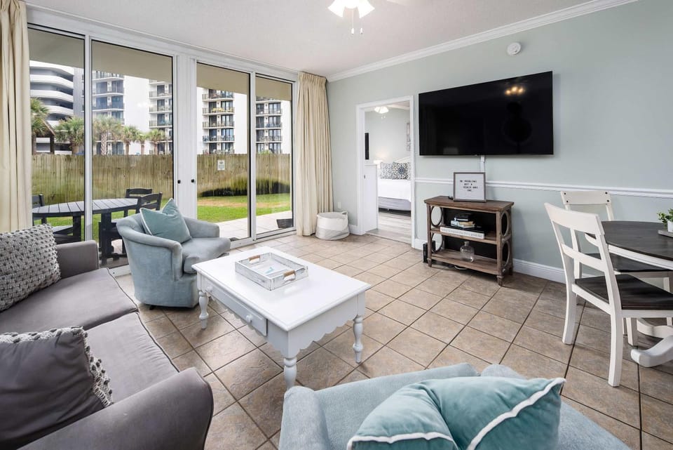 Waters Edge 102 Large 1st floor condo House in Okaloosa Island