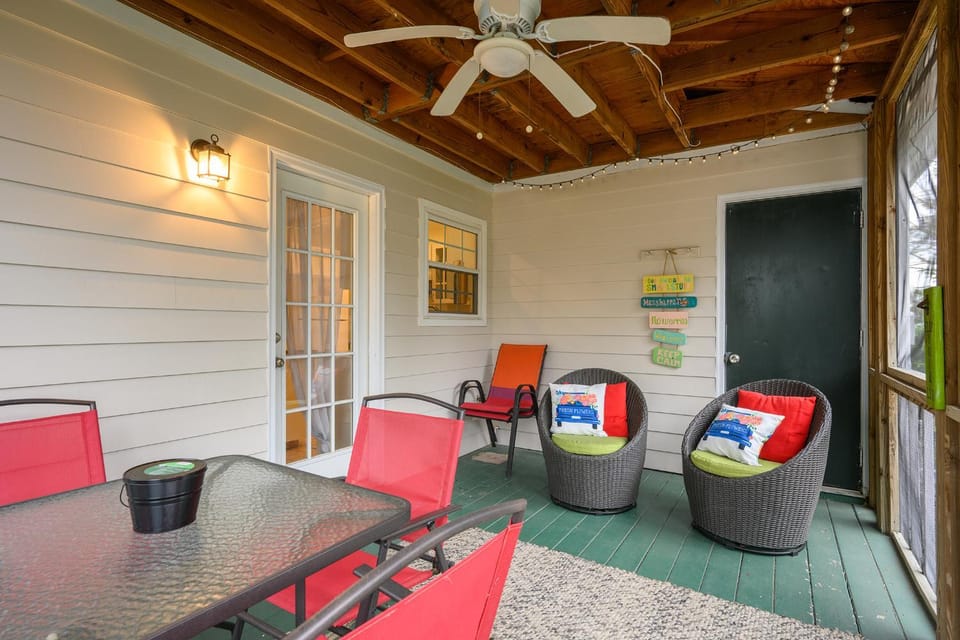 Charming Port Royal Duplex – Walk to Shops, Dining & Sands Beach House in Port Royal