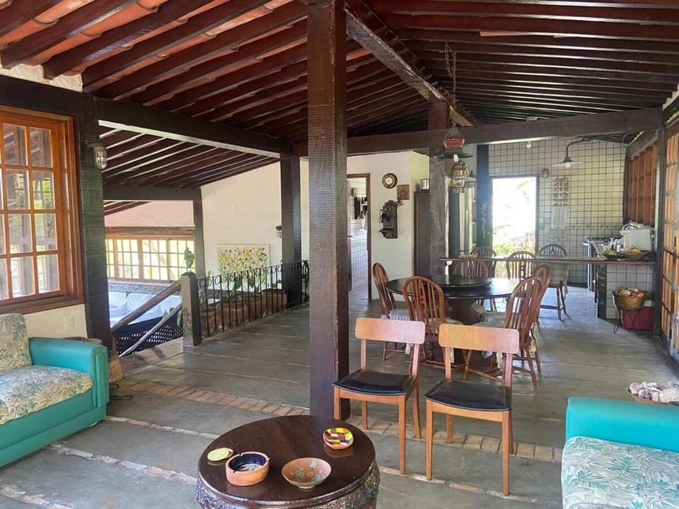 Casa de praia com vista para o mar e para as montanhas, grande com 3 quartos, 3 salas e 3 banheiros House in Ilhabela