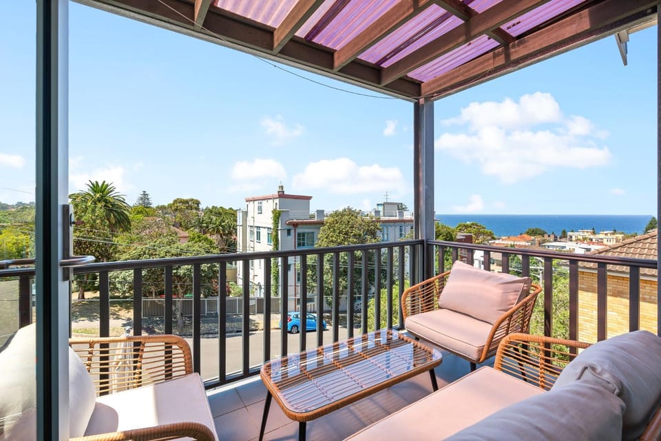 Bright 2-Bed Apartment in Coogee Apartment in Sydney