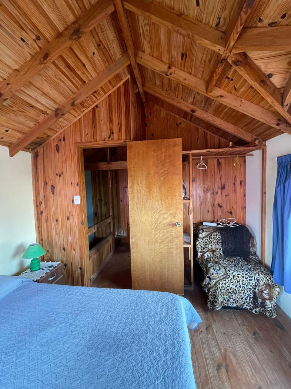 Bed, Photo of the whole room, Bedroom, wardrobe