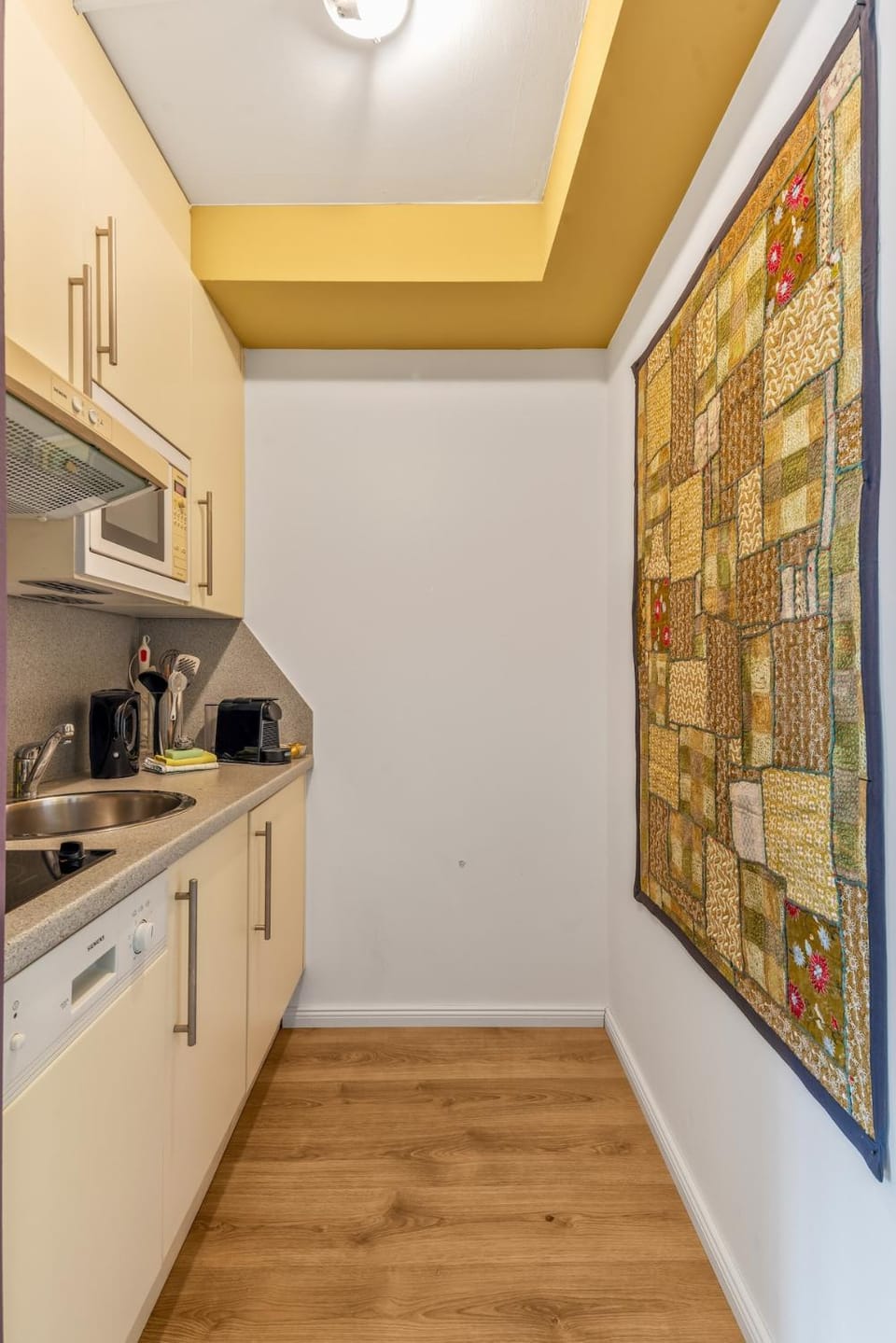 1001 Night 2BR - Gym - Parking Apartment in Vienna