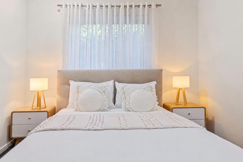 The Nook - Pet & Family-Friendly 4-Bedroom House in Palm Cove