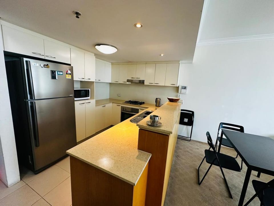 Sydney CBD 2BR-2BA Unit - Free Parking Apartment in Surry Hills