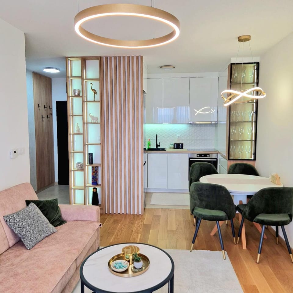 Apartman KOMFORT 33, Near Sarajevo Airport & Free Parking Apartment in Federation of Bosnia and Herzegovina