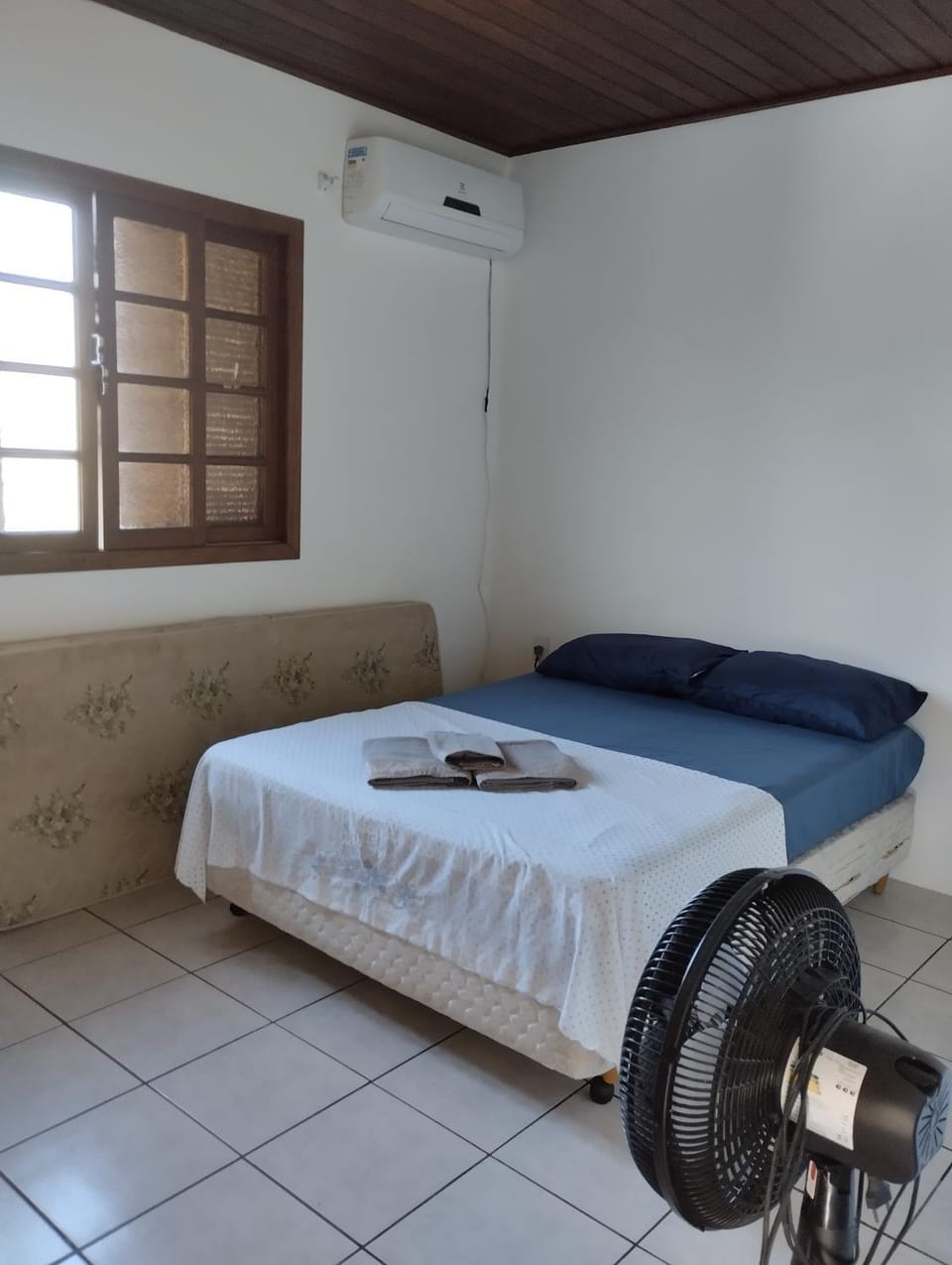 Praia cachoeira do bom House in Florianopolis