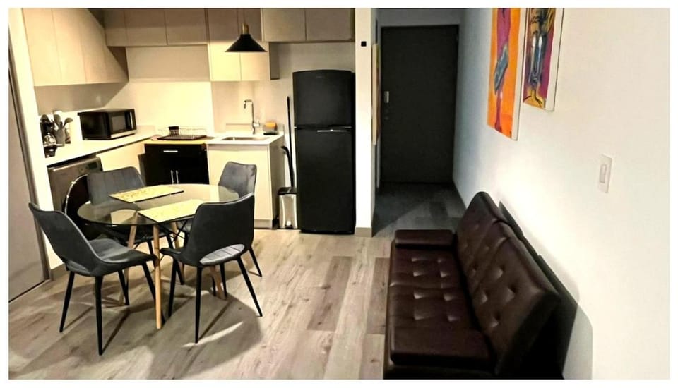 Modern studio with balcony SJO trendiest area Apartment in San Jose