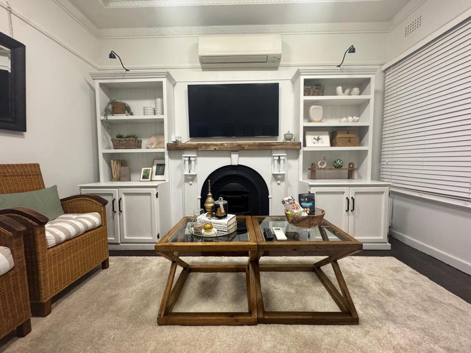 TV and multimedia, Seating area