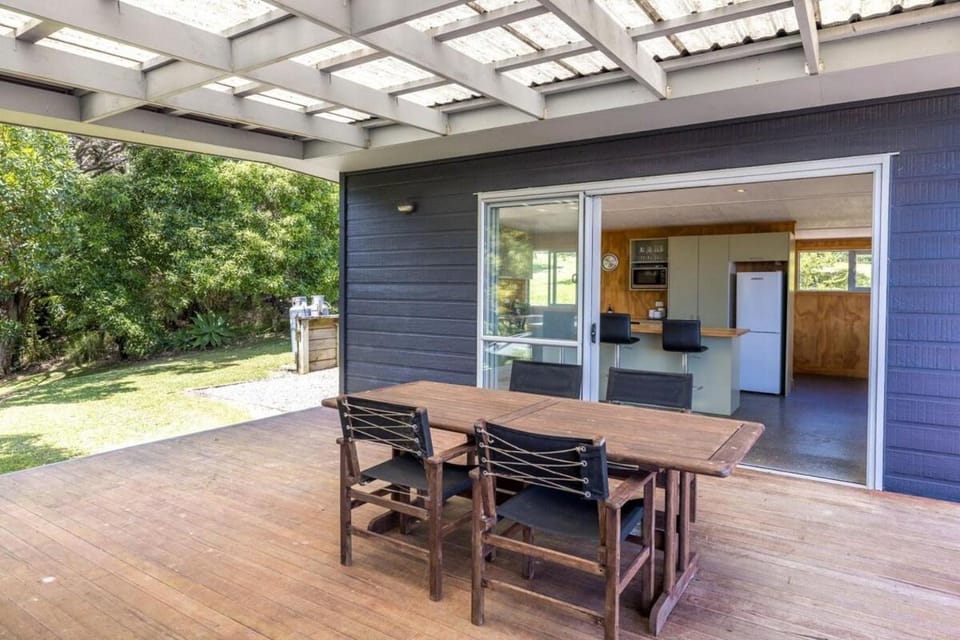 Lookout Landing by Waiheke Pure House in Auckland Region