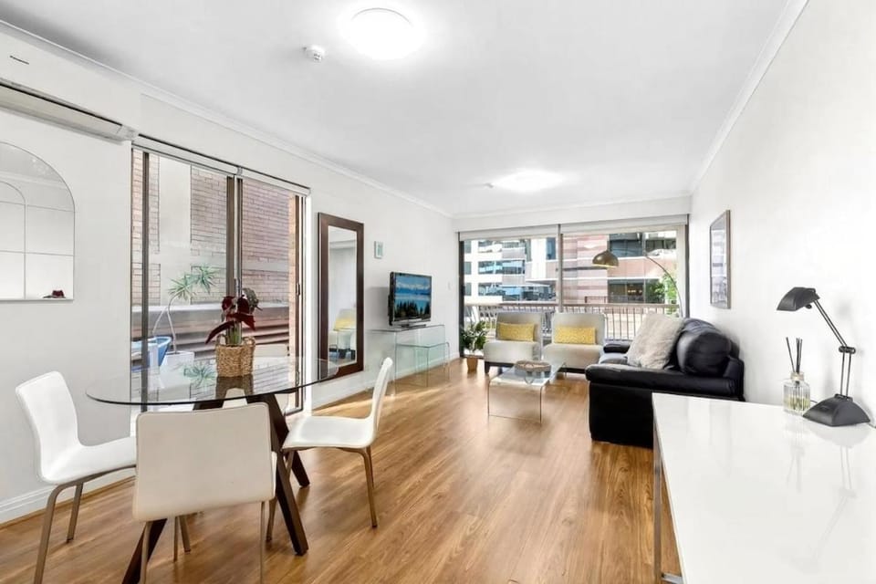 Spacious 1-bed flat in CENTRAL Sydney Apartment in Sydney