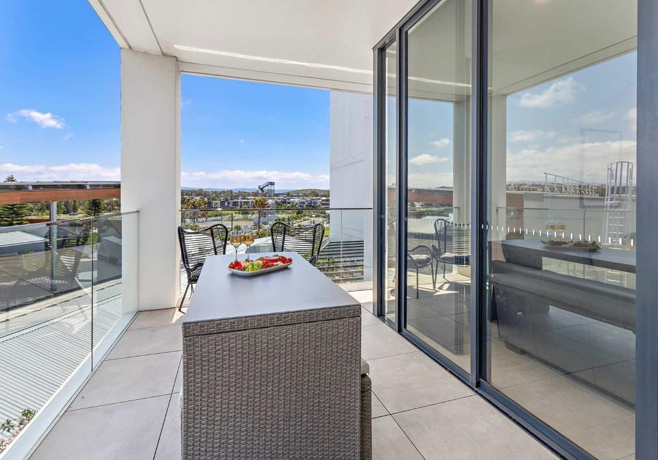 Aqua Cove - Marina Escape Apartment in Wollongong