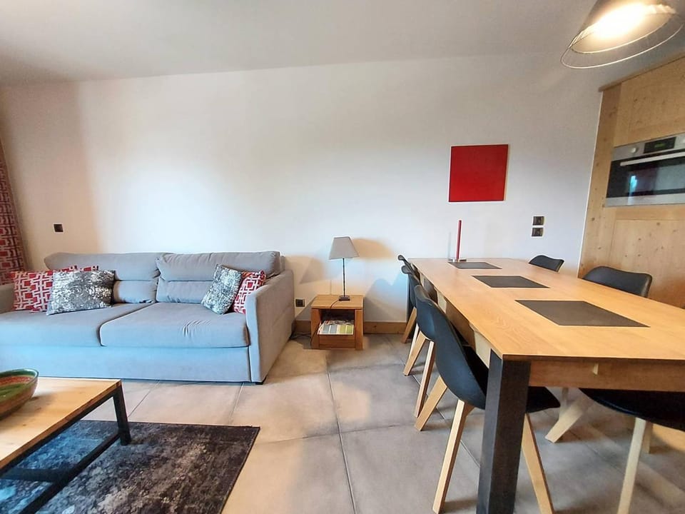 Appartement lumineux avec balcon et parking, Valmorel - FR-1-356-554 Apartment in Les Avanchers-Valmorel