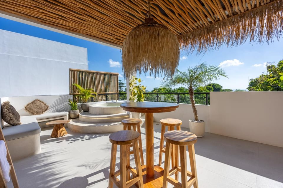 Balangan 3BR Rooftop pool view 3mn from the beach Villa in Bali