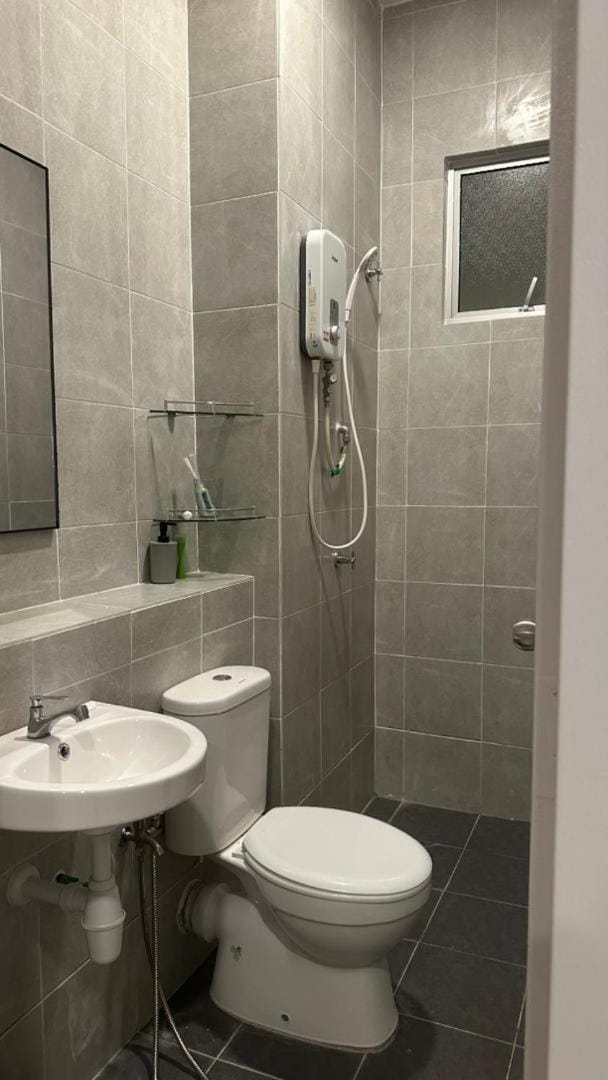 Shower, Toilet, Bathroom
