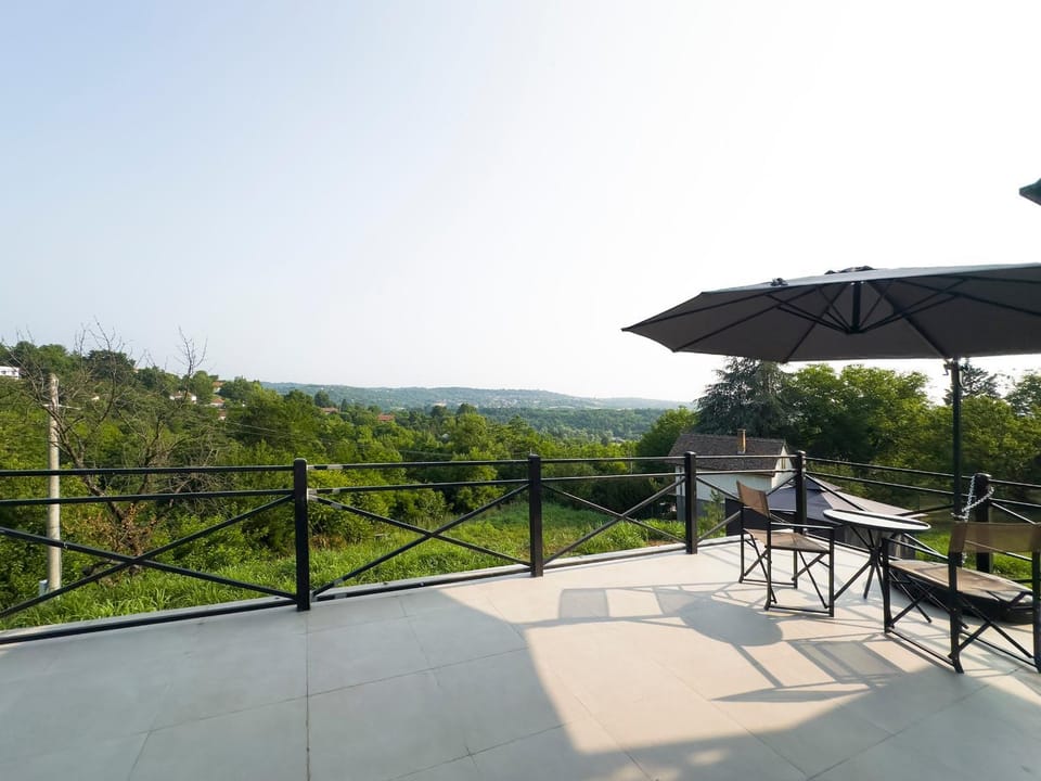 Spring, Day, Natural landscape, View (from property/room), Balcony/Terrace, Balcony/Terrace