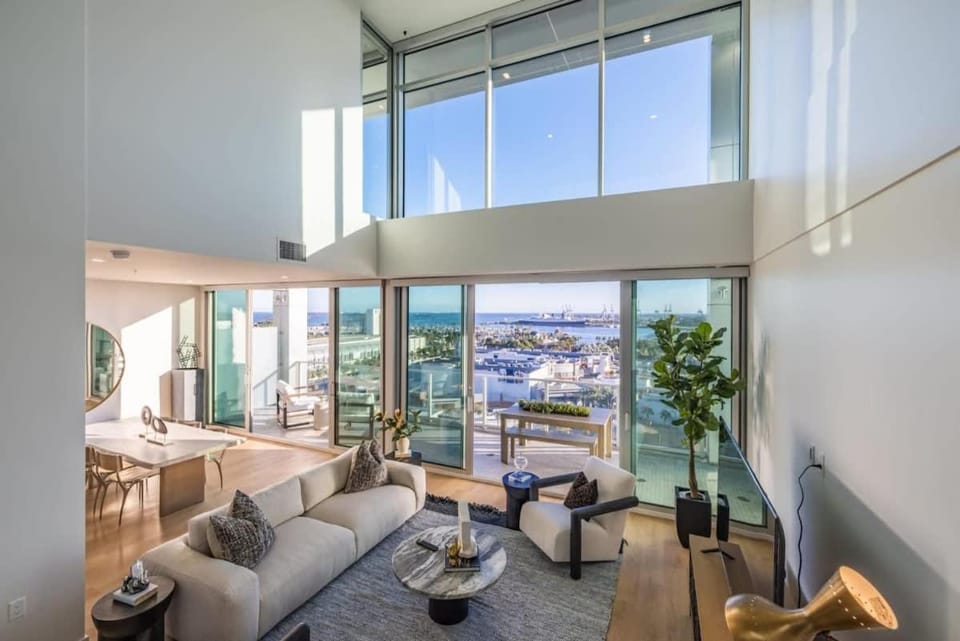 Marbella Lane - Luxurious 3BR Penthouse House in Long Beach