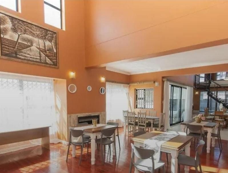 62 on Sharwood guesthouse Bed and Breakfast in Port Elizabeth