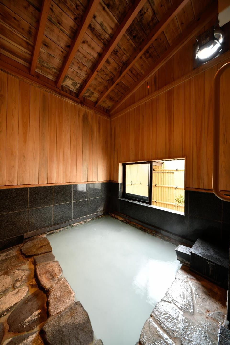 Hot Spring Bath, Spa and wellness centre/facilities