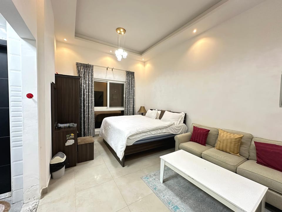 Bed, Living room, Bedroom