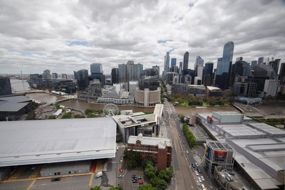 City view, Street view