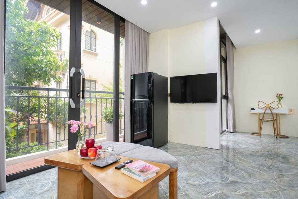 TV and multimedia, View (from property/room), Balcony/Terrace, Dining area